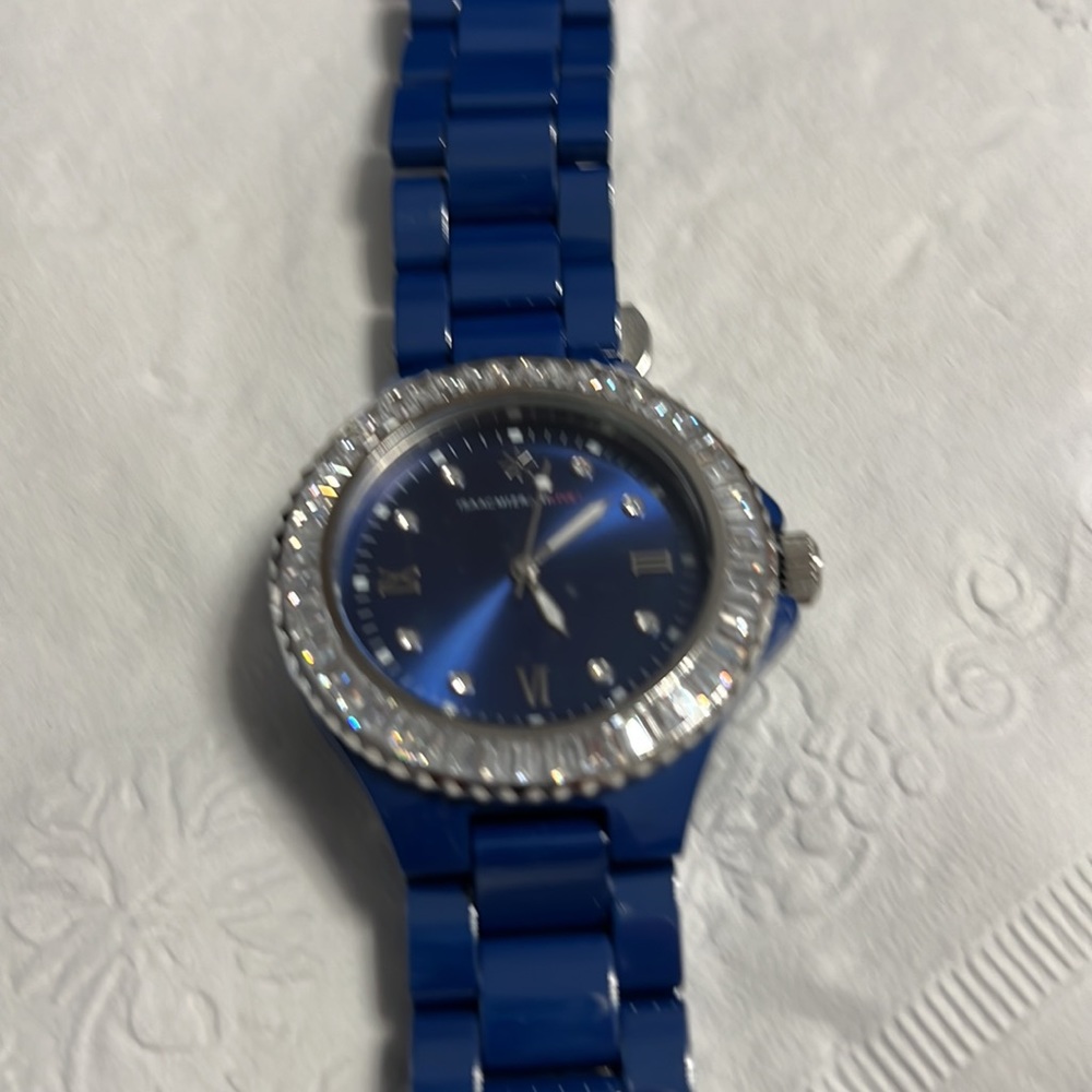 Isaac Mizrah watch - Picture 2 of 4